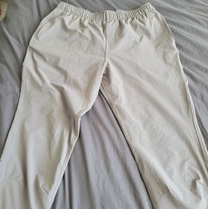 Mens Myles Everyday Pant - Large, 32 inseam, Fog NWOT